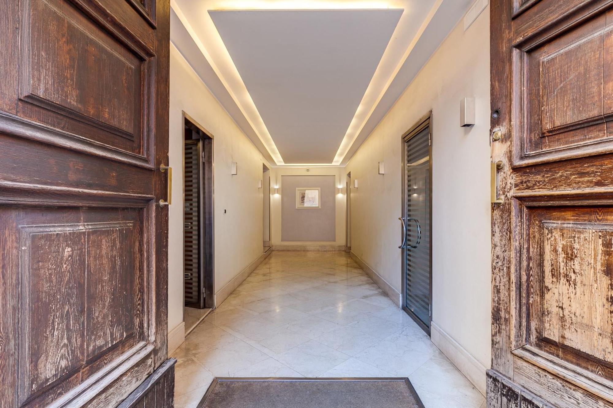Colosseum Sweet Life Apartment โรม ภายนอก รูปภาพ
