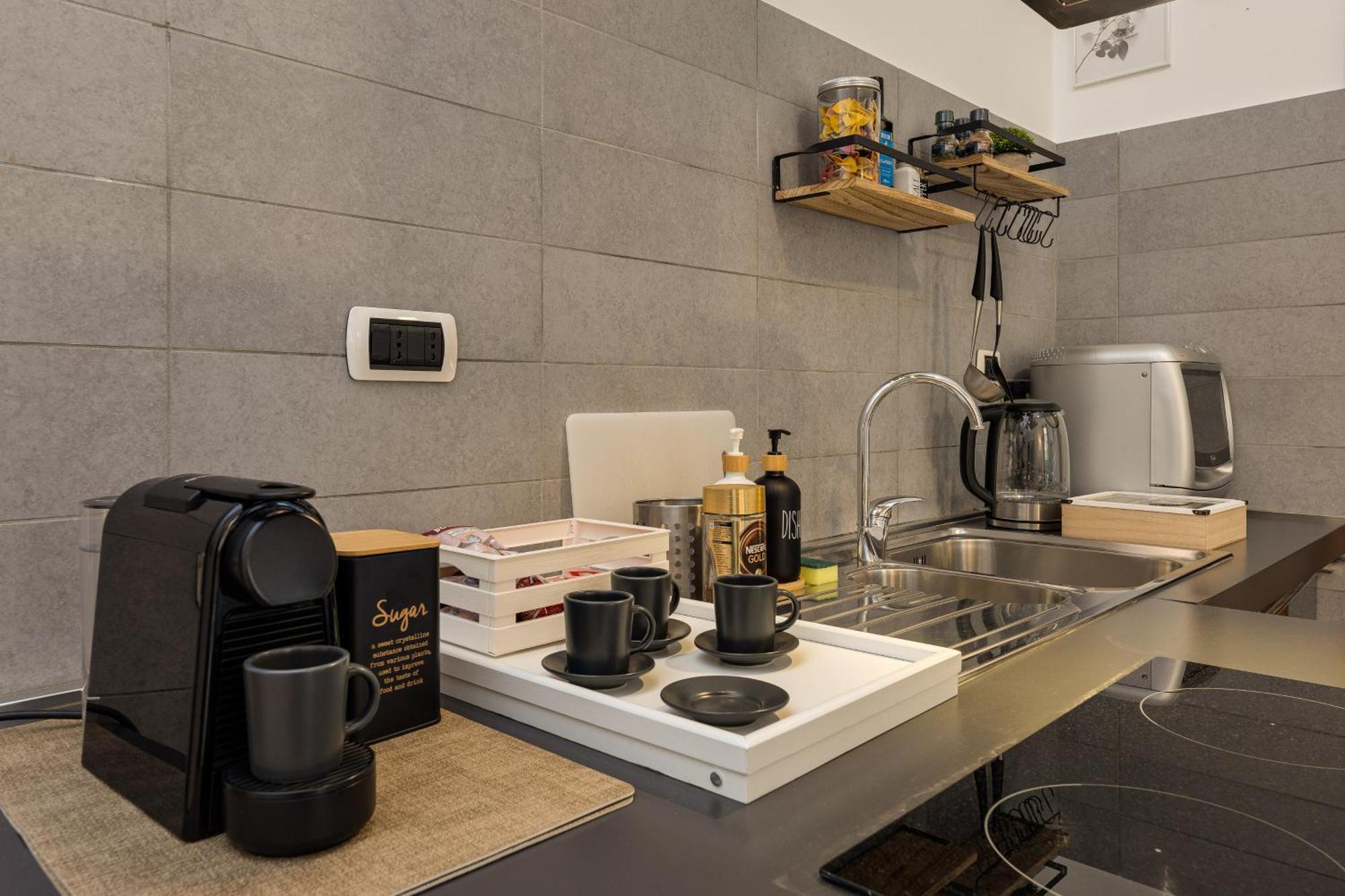Colosseum Sweet Life Apartment โรม ภายนอก รูปภาพ